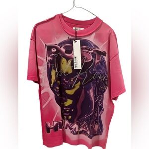 First row BRAND NEW T-shirt!! One upcoming streetwear brands in the game.
